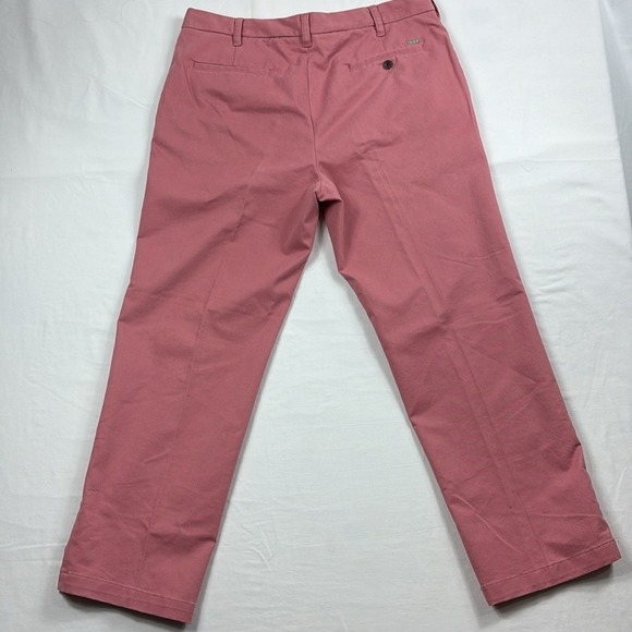 Izod Straight Leg‎ Flat Front Chino Pants Mens Size 36x30 Dusty Rose - Picture 2 of 11